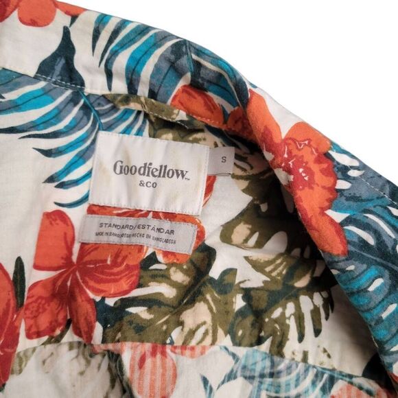 Goodfellow Hawaiian Button Down Shirt on Sale 5 for $25 - Picture 5 of 6
